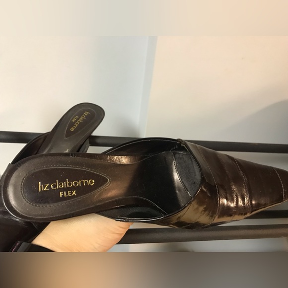 Liz Claiborne Flex patent leather closed toe sandals Size 7 US - Picture 5 of 5